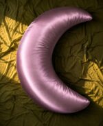 Moon Pillow Lilac Purple Colour ১ টা কাভার সহ 📏 Product Specifications * Product: Premium Solid Fiber Moon Pillow With Lilac Purple Colour Cover Pillow * Size: ৫ ফুট (লম্বা ৬০ ইঞ্চি ) × ২৩ ইঞ্চি (চওড়া) * Filling: Premium Solid Fiber * Cover Material: Premium Satin Fabric * Cover: Washable & Removable * Shape: Moon / Crescent Shape * Weight: ৫ কেজি (১০০-২০০ গ্রাম কম বেশি হতে পারে) * Guarantee: ৫ বছরের Solid Fiber Guarantee * Cover Colour : Lilac Purple Cover